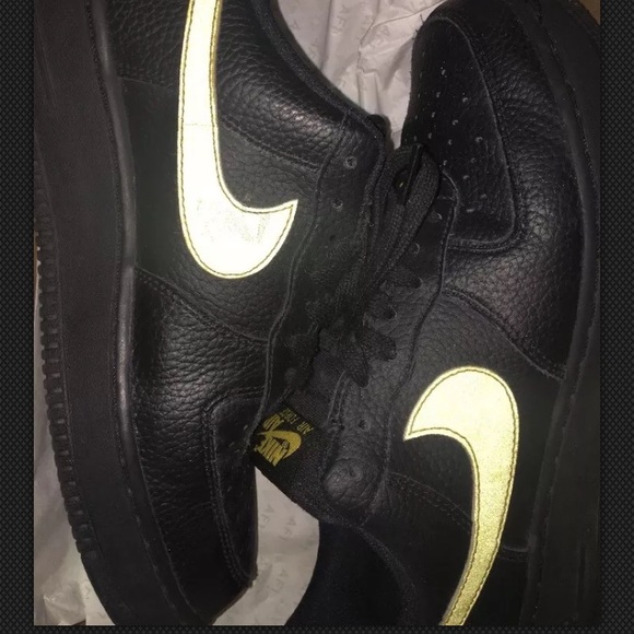 AUTOGRAHPED Playboi Carti Air Force ones - Picture 4 of 6